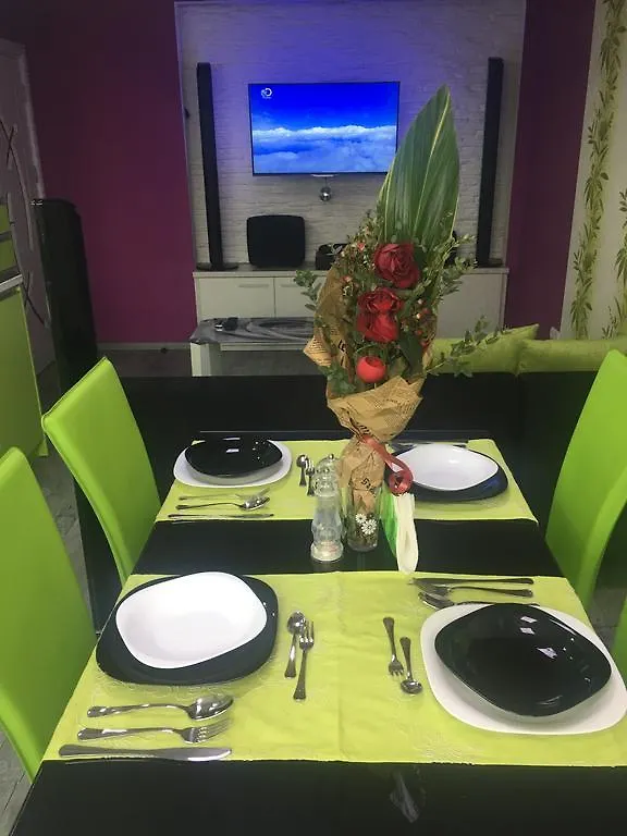 Super Mario V.I.P. Apartment Sofía